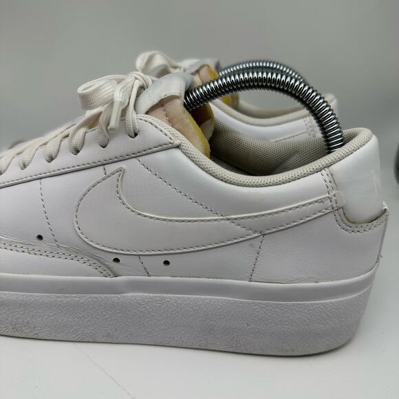 Nike Women's Blazer Low Platform Triple White Sneaker Size 9 - Picture 6 of 16